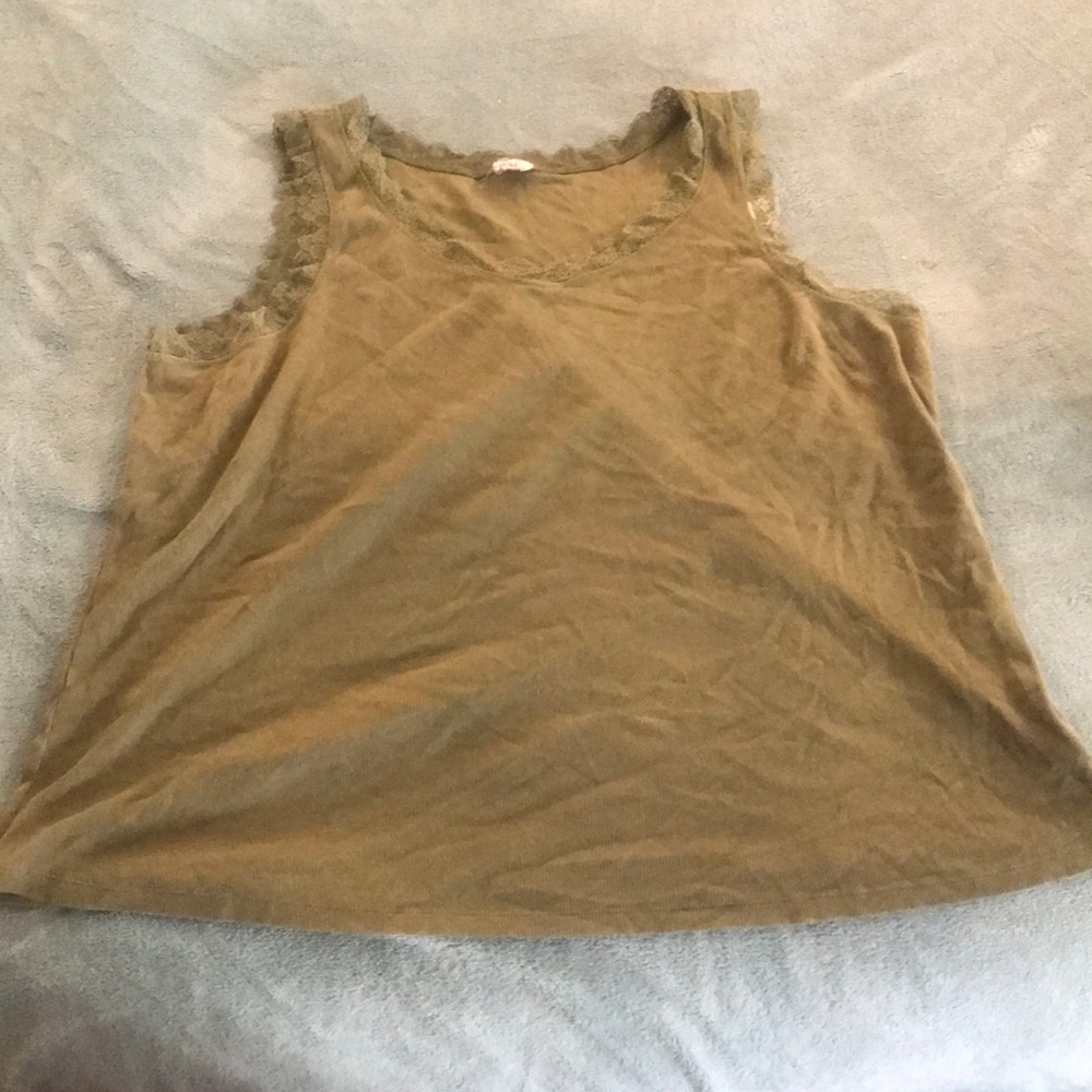 Sleeveless green shirt